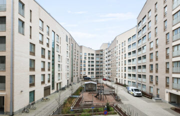 Lavakatu_10_sisapiha