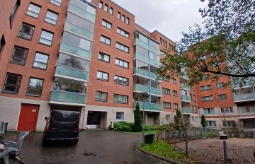 Palkkatilankatu_1_talo_sisapihalta